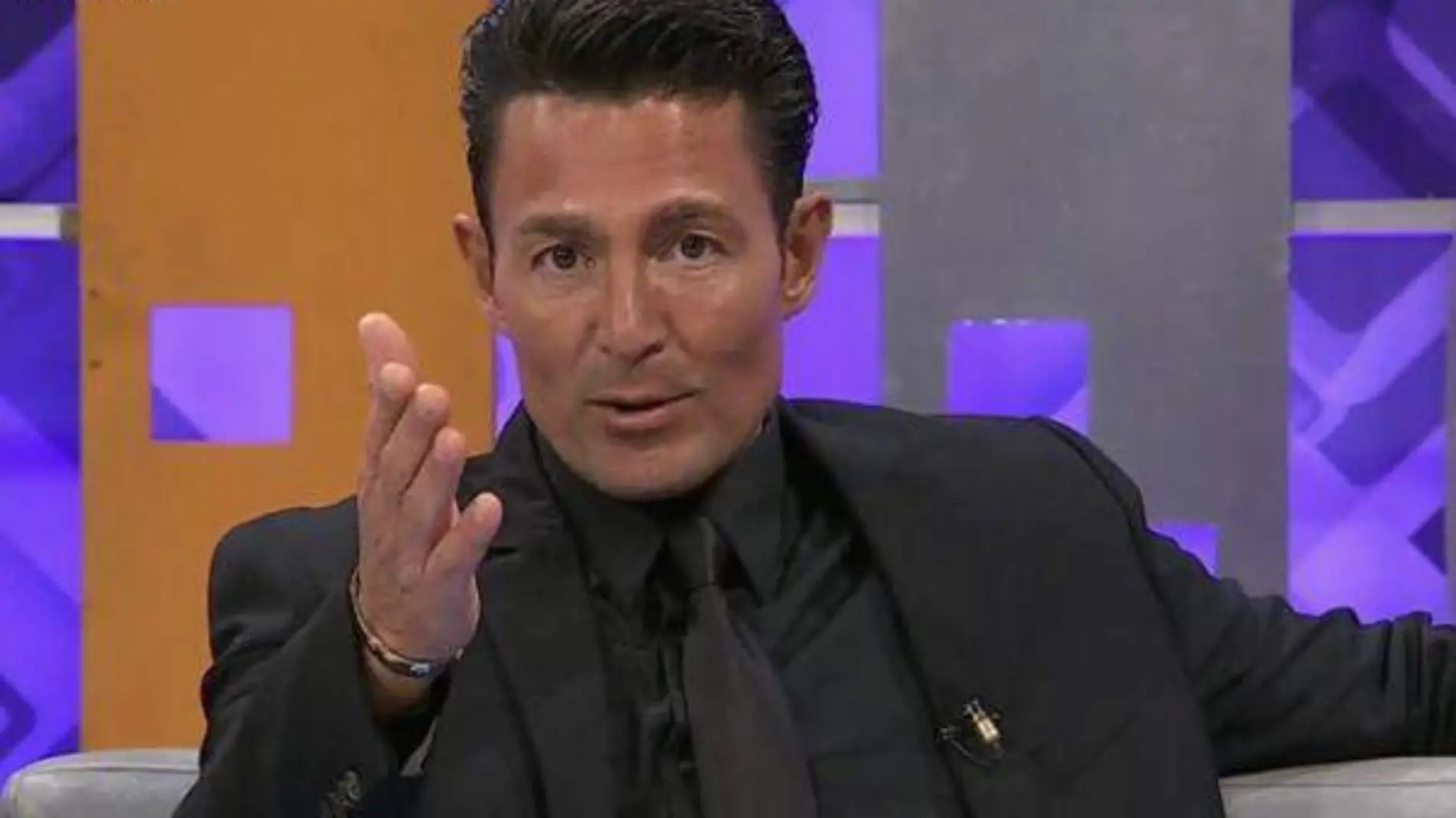 FERNANDO COLUNGA